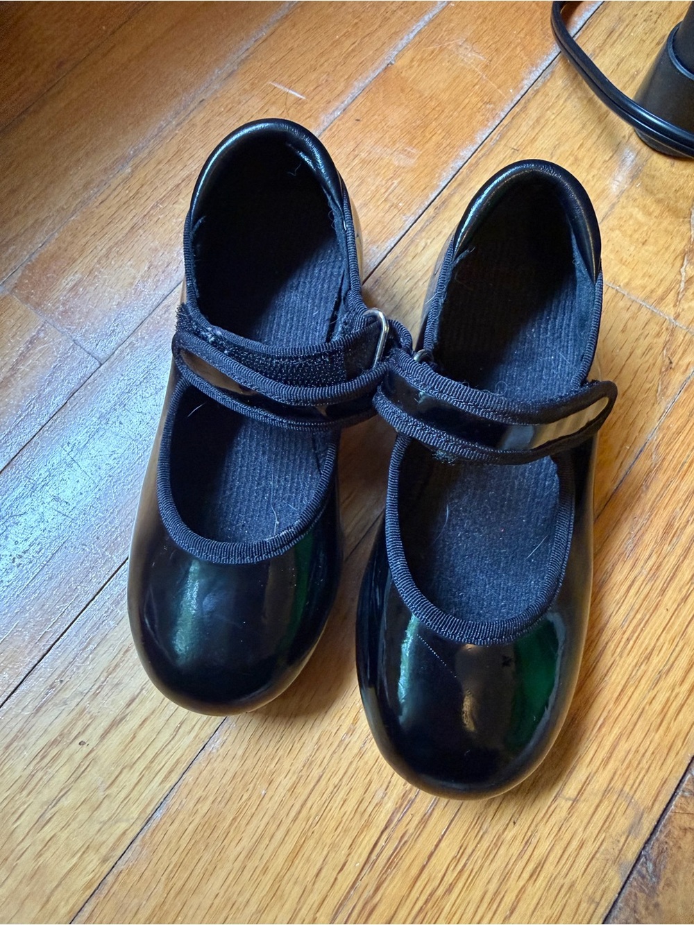 Black Patent Girls Tap Dance Shoes 9.5